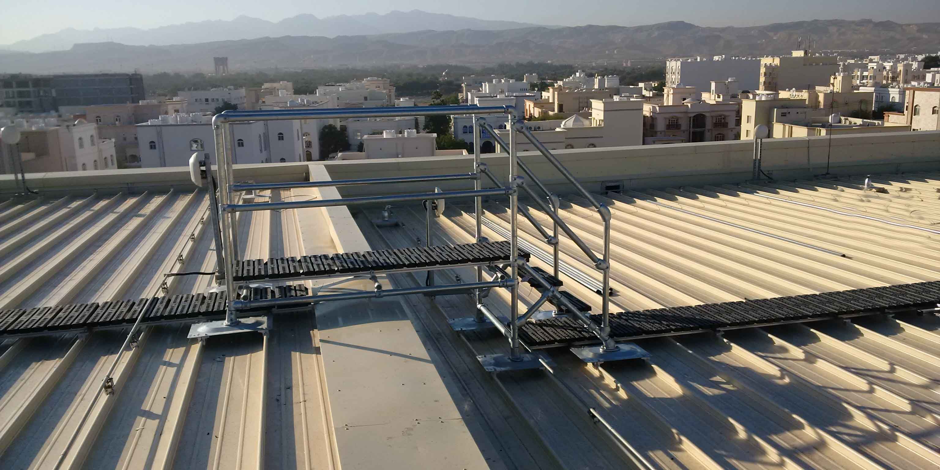 Roof Top Walkway And Crossover