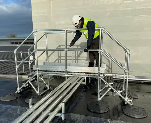 Safety Hoop Rail Installation Guide Safety Railing and Modular Guardrail made from Slip-on Railing Fittings ...