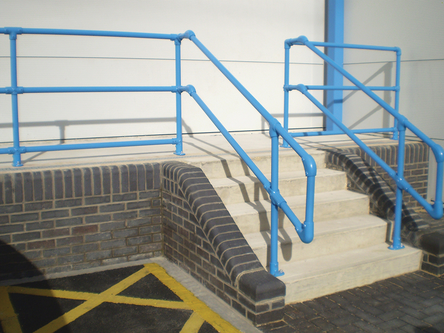 Kee Klamp preassembled uprights for quicker and easier installation of