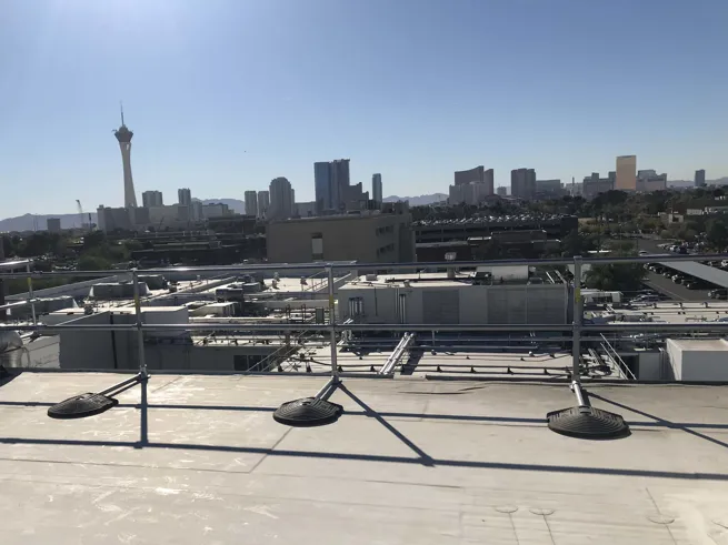 Free-Standing Guardrails: Choose the Right Fall Protection - Kee Safety