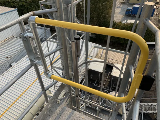 Fast Isolation Gates What Makes a Safety Gate Compliant | Kee Safety UK - Kee Safety