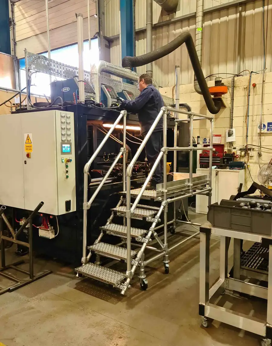 Worksmith Platform A Customised Work Platform For a Manufacturing Facility - Kee Safety