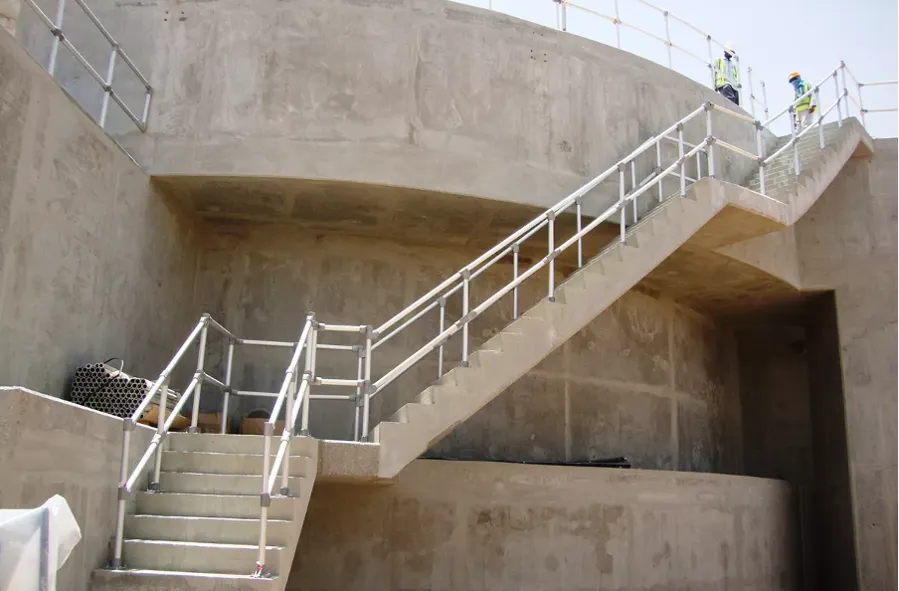 High Rish Railing Modular Handrails for Ultimate Safety in High-Risk Areas - Kee Safety